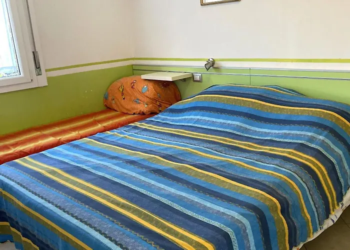 Flat With Pool And Garden *